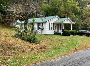 715 Miller Rd, Pikeville, TN 37367