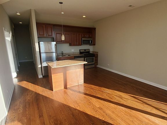 5th image of 3060 W Armitage Ave APT 301