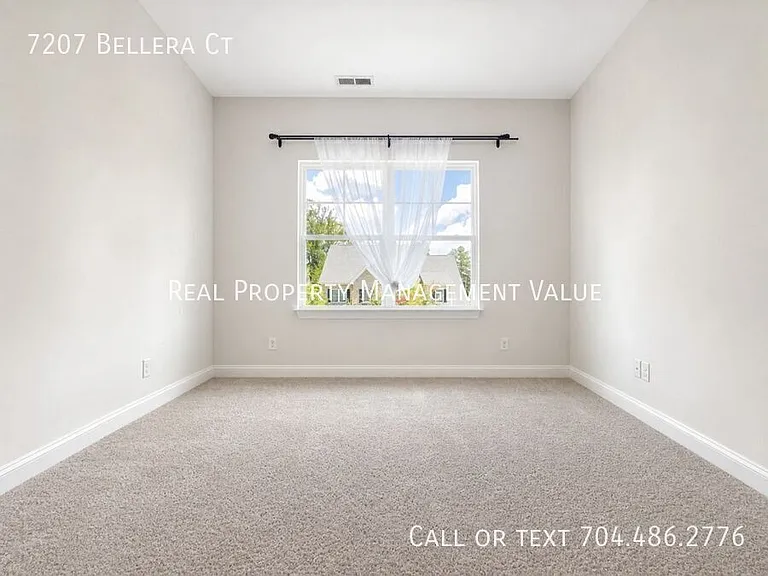 7207 Bellera Ct — Photo 37