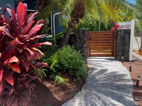 77-6526 Hoolaupai St, Kailua Kona, HI 96740
