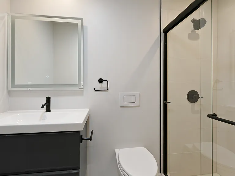 243 S Park View St #4 — Photo 9