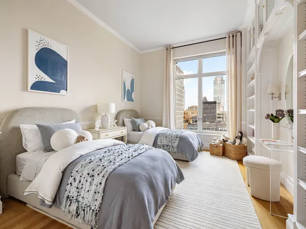 15 Central Park West image 24 of 29