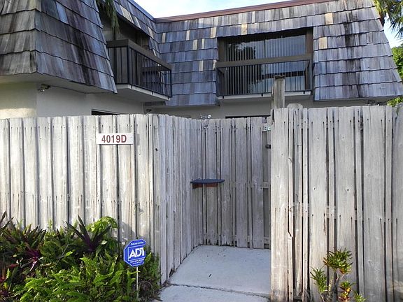 2nd image of 4019 Palm Bay Cir APT D