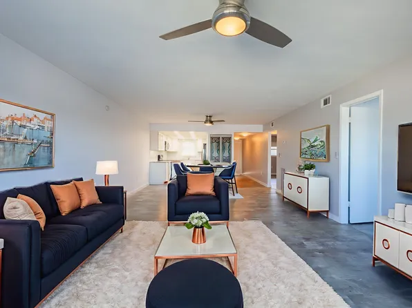 12300 Park Blvd APT 214, Seminole, FL 33772