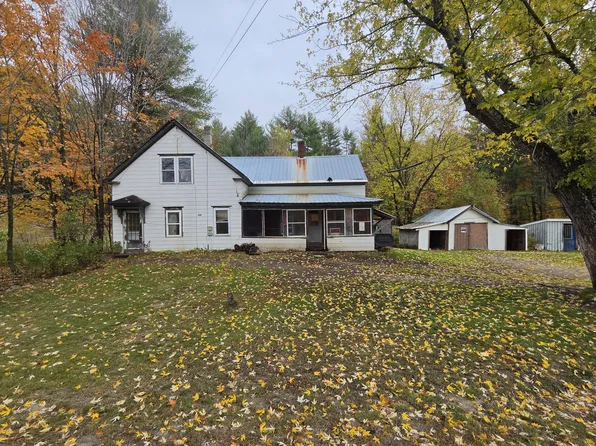 449 E Dixfield Road, Jay, ME 04239