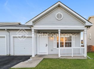 680 S Shannon Dr, Romeoville, IL 60446