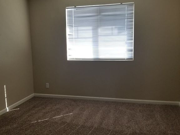 5th image of 2356 N Rock Creek Dr
