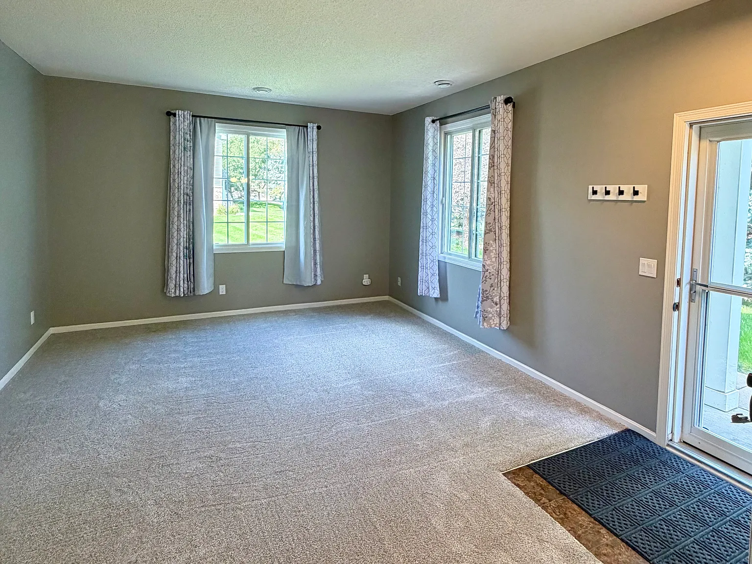 3 bed, 1540 sqft, $2,600 — Photo 4