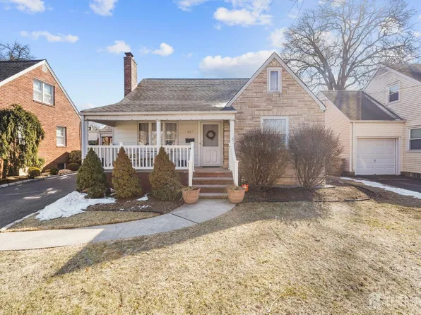 427 Rosewood Ter, Linden, NJ 07036