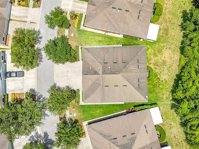 7434 Surrey Pines Dr — Photo 45