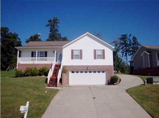 1869 Coffeetree Ln, Soddy Daisy, TN 37379
