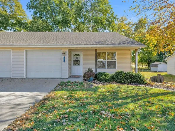 705 Harrington St #A, Dearborn, MO 64439