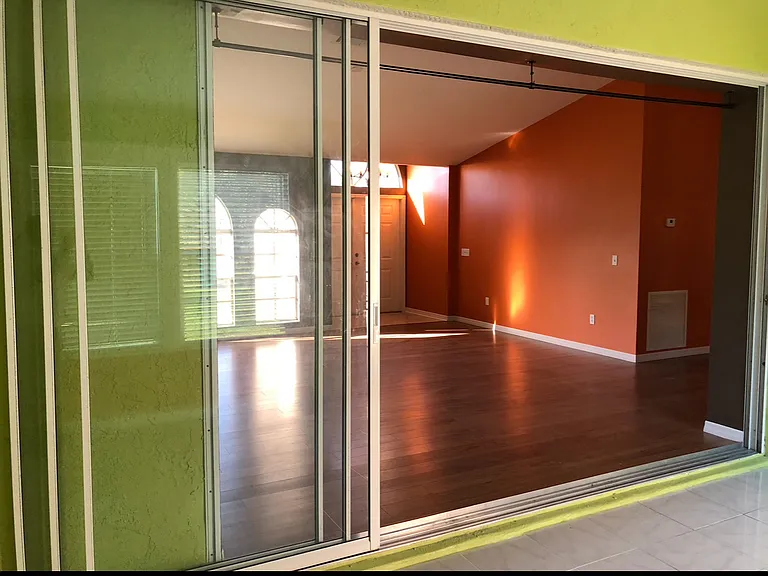 3129 Oceanside St — Photo 25