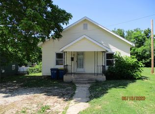 806 E 1st St, Salem, MO 65560