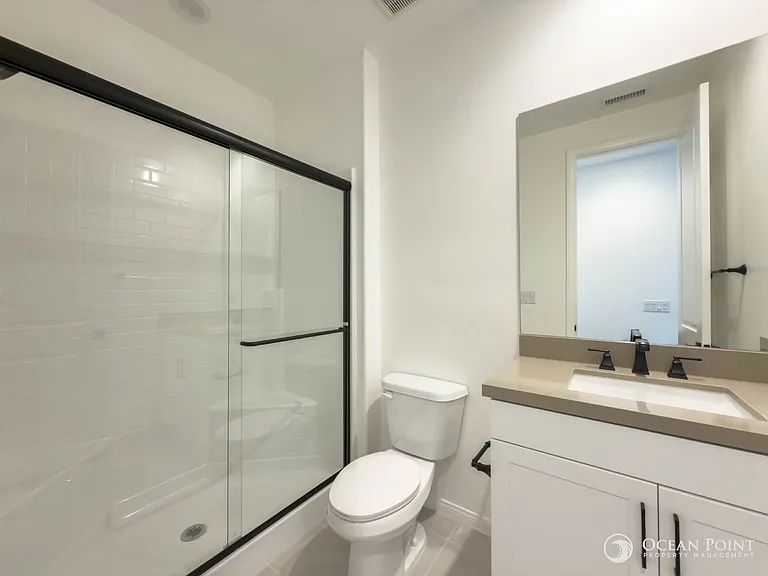405 Wisteria St — Photo 11
