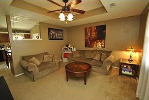 4th image of 102 Jay Ct