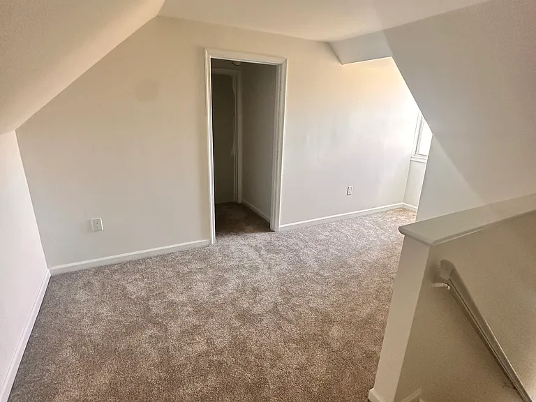 216 Black Horse Dr — Photo 6