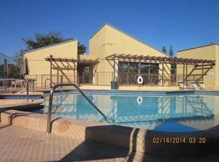 1631 E Golfview Dr, Pembroke Pines, FL 33026