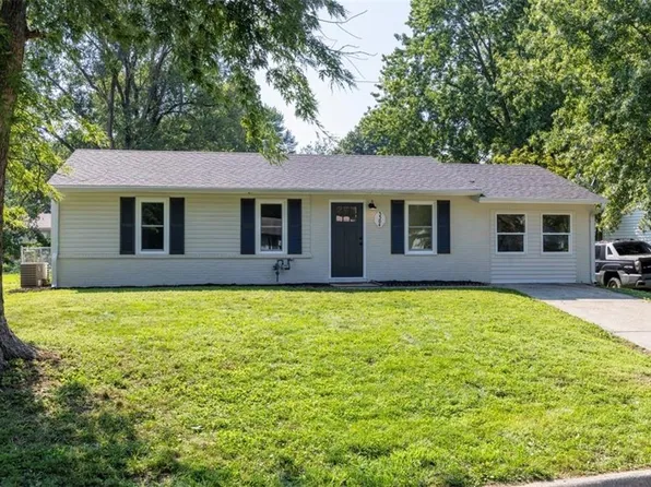 3304 Chippewa Ln, Saint Joseph, MO 64503