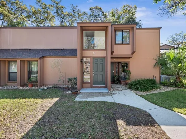 8 Oakmont Ct #8, Palm Coast, FL 32137