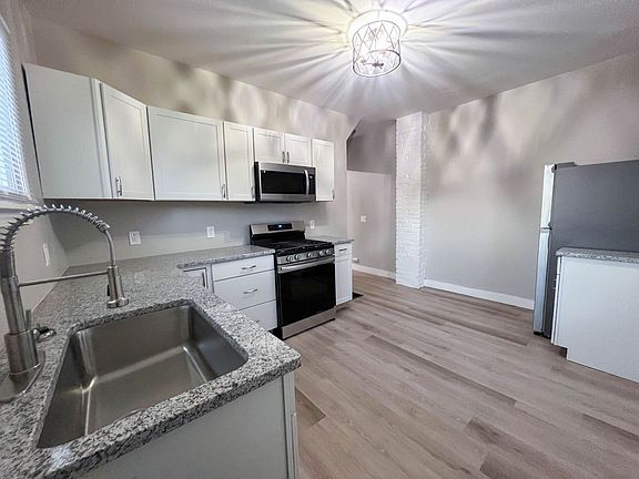 4th image of 154-156 Leighton Ave