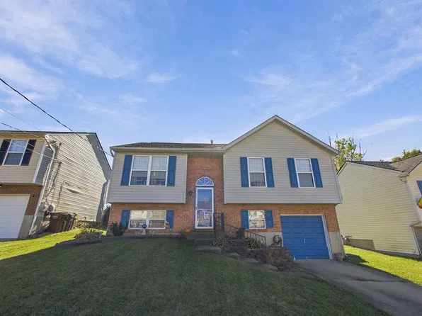 1081 Pebble Creek Dr, Elsmere, KY 41018