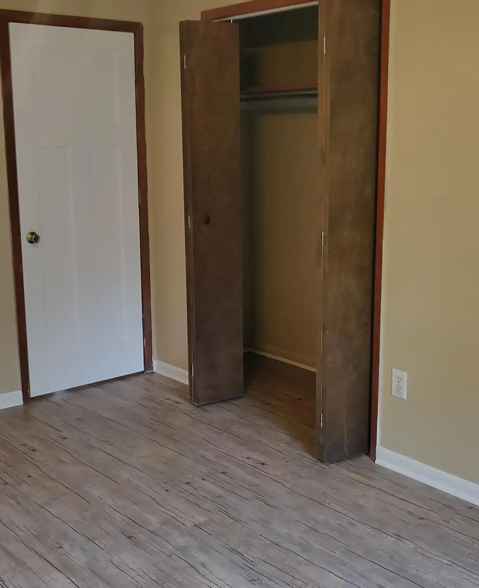3244 Redwood Ln — Photo 3