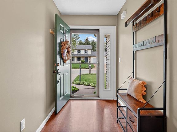 3rd image of 10106 Ashwood Forest Dr