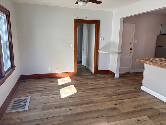 5th image of 137 Eiseman Ave #L
