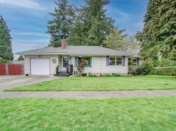 6520 NW Firwood Dr, Vancouver, WA 98665