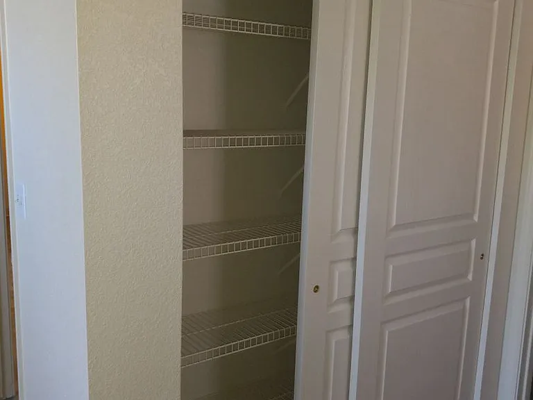 546 Rawe Peak Dr — Photo 12