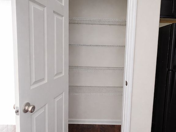 5th image of 10 Millie Ln