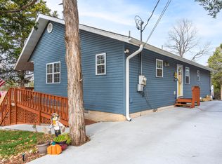 182 Goldwater Ln, Reeds Spring, MO 65737