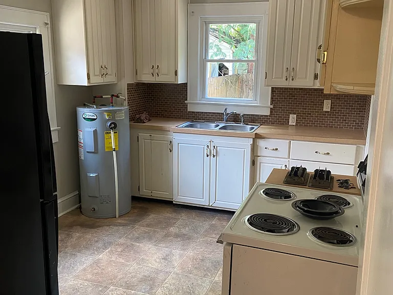 120 Freeze Ave NW — Photo 6
