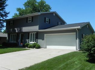 1401 S 2nd Ave, Morton, IL