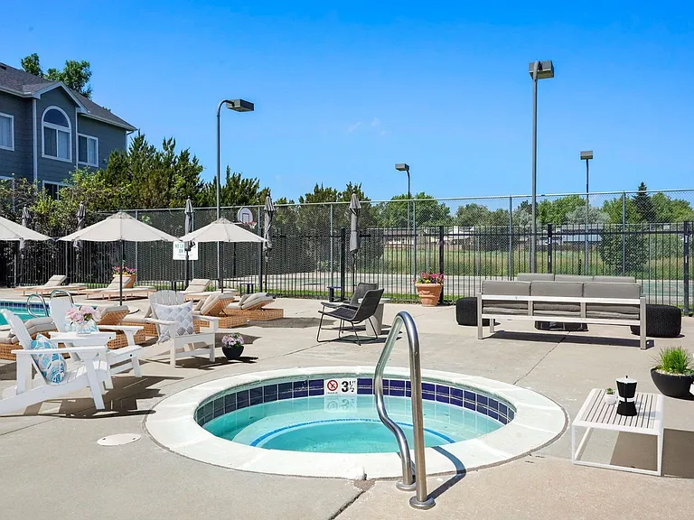 The Outdoor Hot Tub at Horizon East Apartments.