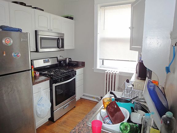 5th image of 7500 Madison St #3Z