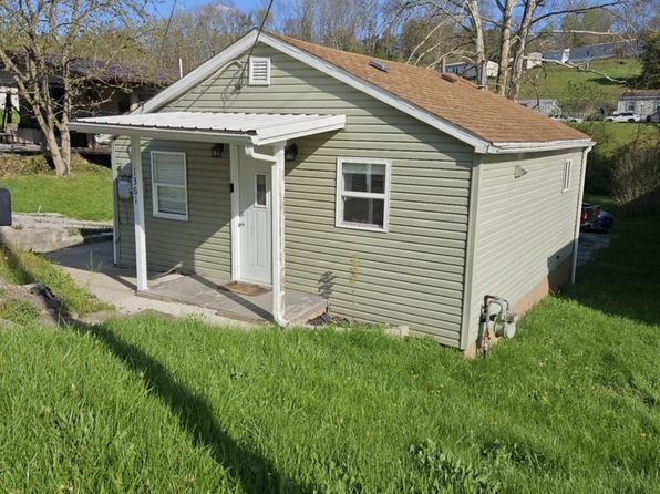 1361 Ohio Ave, Logan, OH 43138