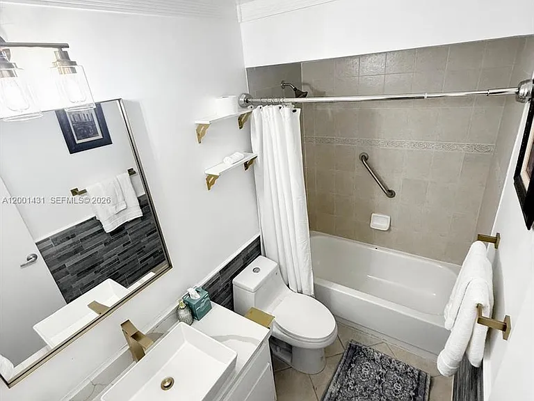 1569 Shaker Cir — Photo 19