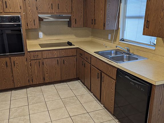 5th image of 609 Scenic St #609