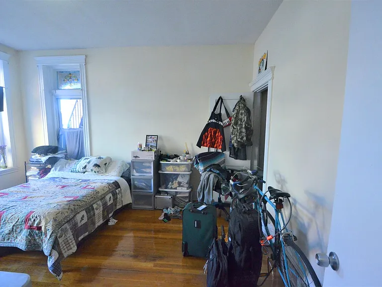 24 Peterborough St #2 — Photo 11