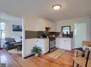 110 W Orange St, Lititz, PA 17543