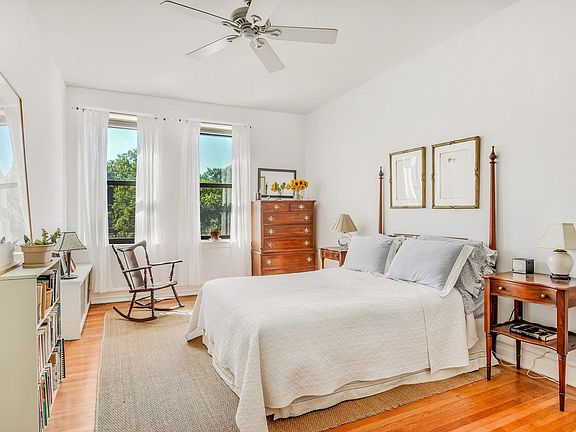 4th image of 61 Eastern Pkwy APT 6C