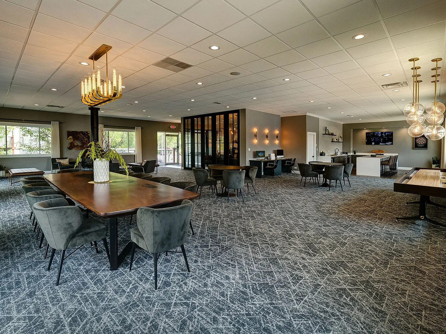 Foxboro Apartments — Photo 1