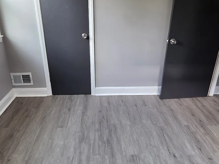 6131 Cardiff Ave — Photo 8