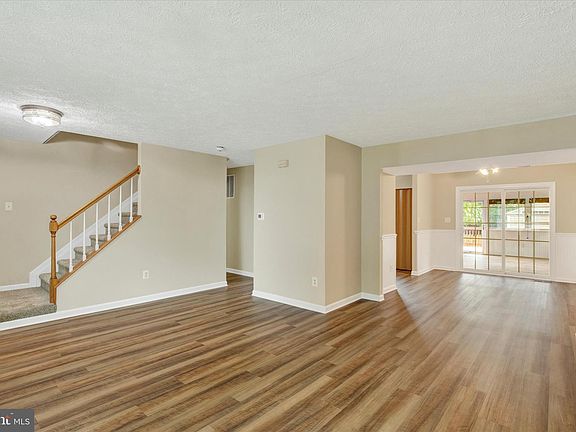 2nd image of 603 Shelter Cove St