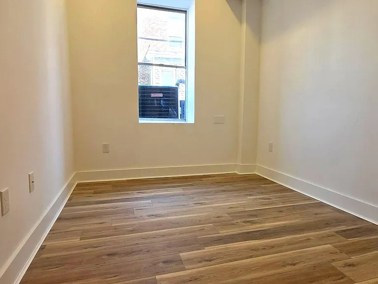 1543 N 33rd St #2 — Photo 9