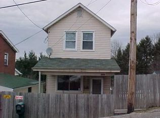 515 Kahler St, Duquesne, PA 15110