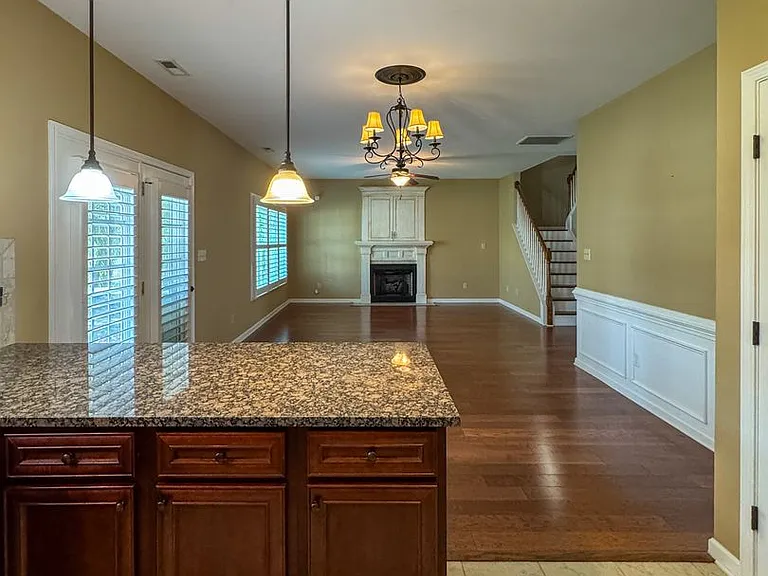 2900 Blackwater Ct — Photo 6