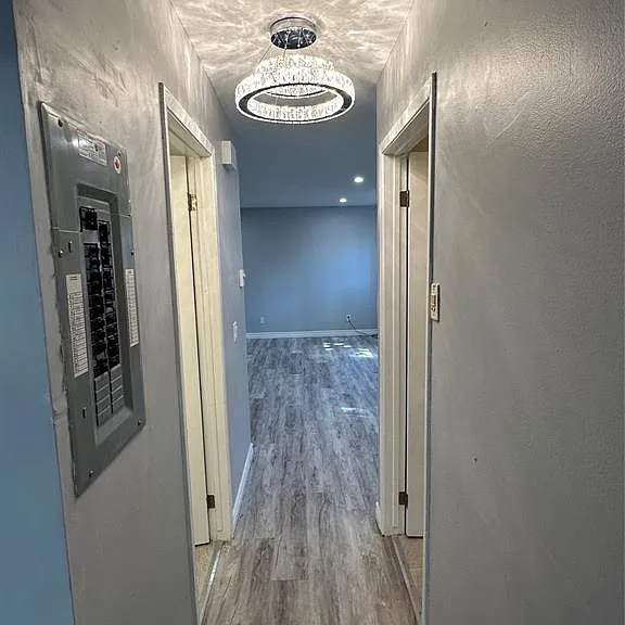 222 Saint Clair St #108 — Photo 8